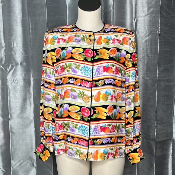 Maggy London Tops - ✅SOLD MAGGY LONDON VINTAGE FRUIT BLOUSE PETITE SIZE 6